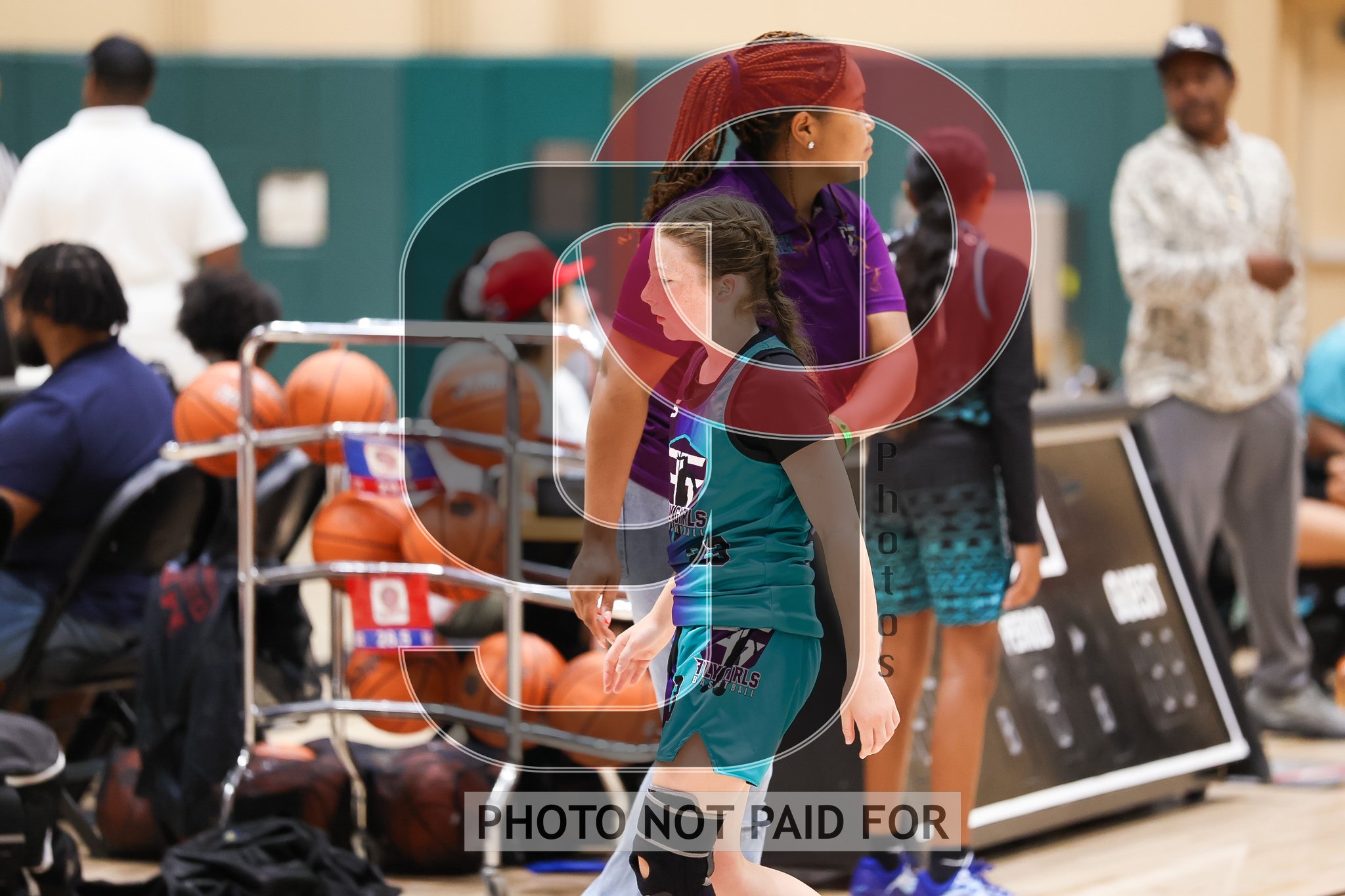 Court 11 (Girls 6th D2) - MS - Fly Girls Coach Tyrone vs FL - Florida Rebels