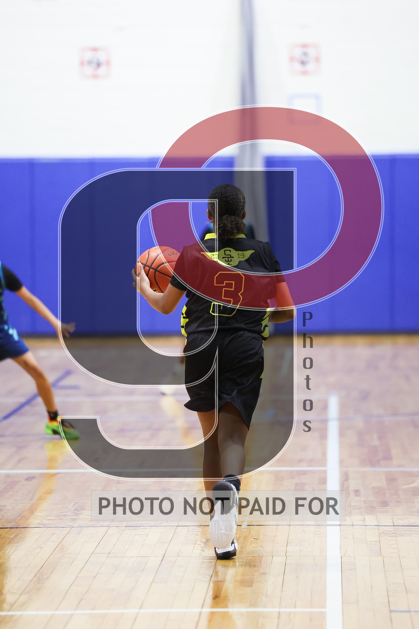Court 5 (Girls MS) - Holiday Hoops 2 vs Exclusive Hoops