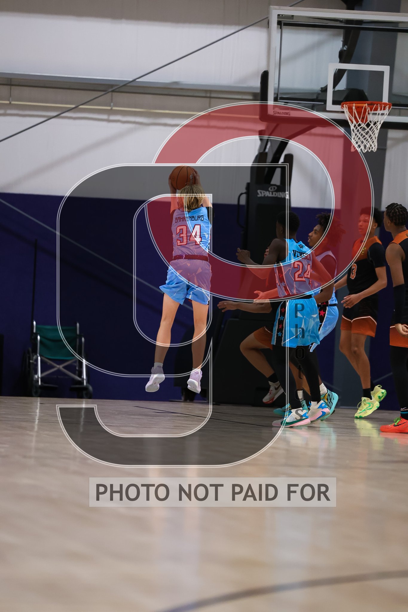 Court 18 (17U11th) - CA - Carson Lightning vs FL - Florida Pythons Basketball